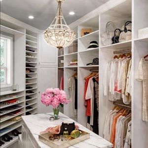 Meet your Posher, Gulcin